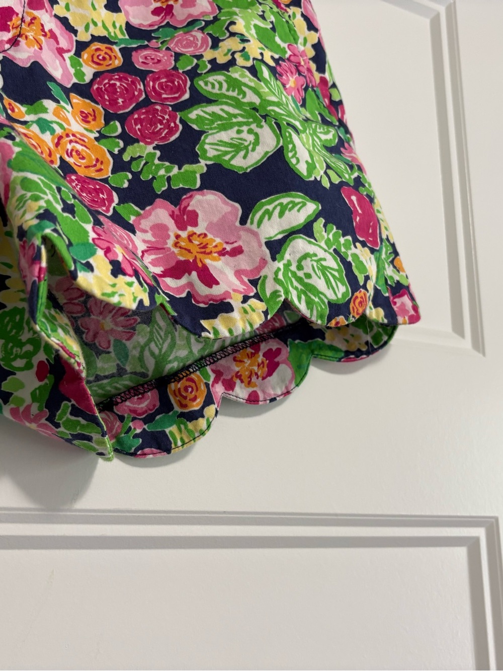 Lilly Pulitzer buttercup, shorts Floral Scallop Hem Women's Shorts Sz 4 - Picture 5 of 13